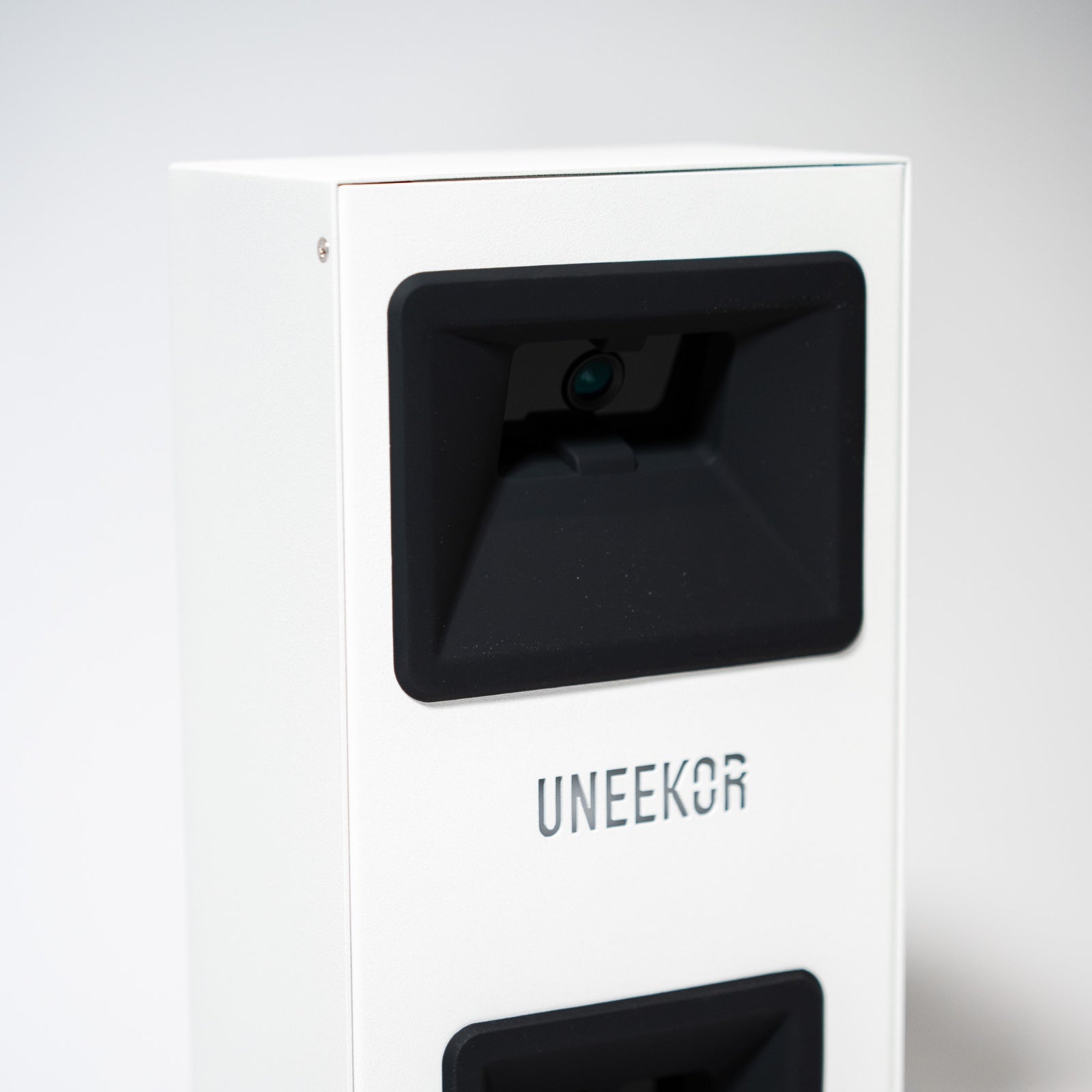 Uneekor Eye Mini Core